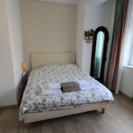 Lovely City Center Apartment - Free Minibar Bucharest Luaran gambar