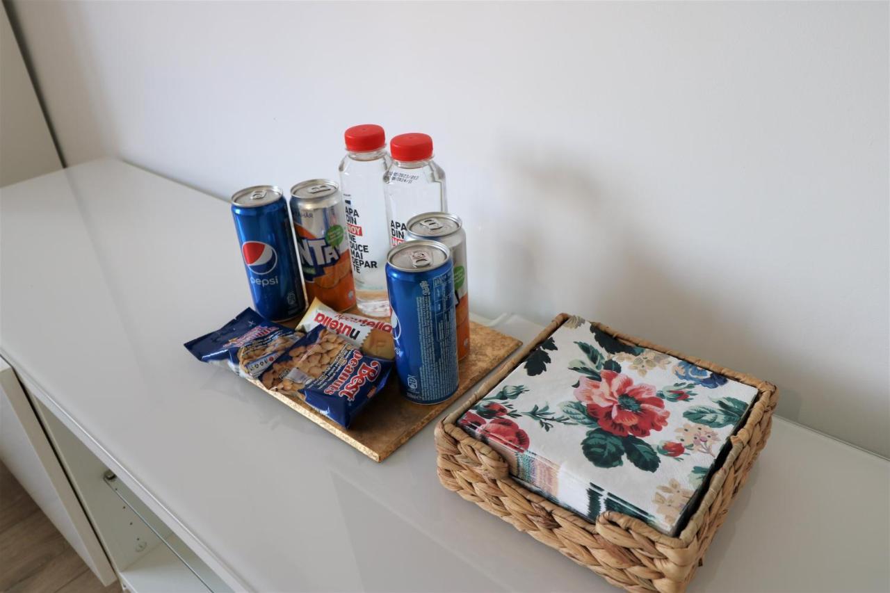 Lovely City Center Apartment - Free Minibar Bucharest Luaran gambar